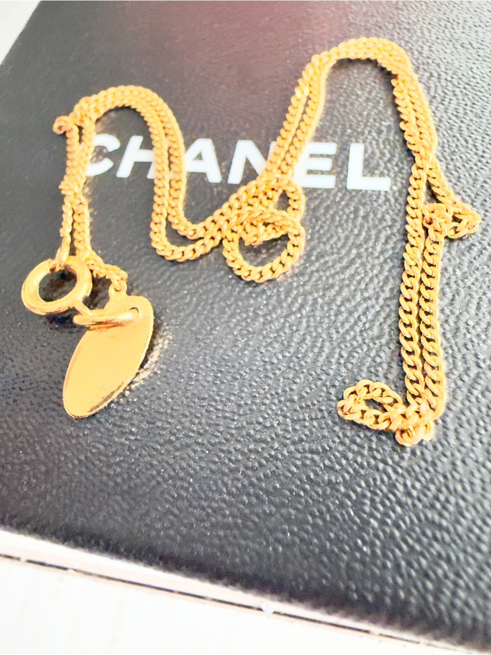 Vintage Chanel Gold Chain - Picture 3 of 7